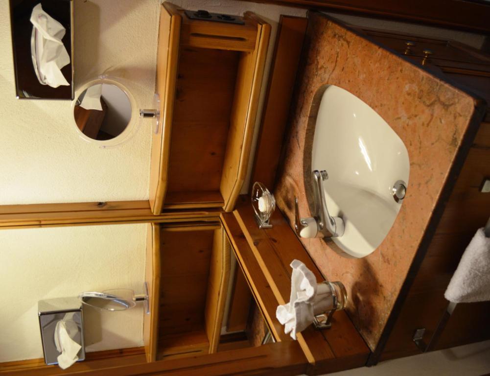 אראו Hotel Zum Kreuz חדר תמונה